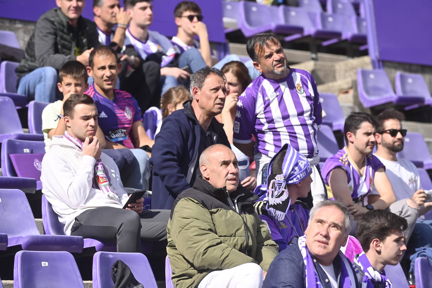 Búscate en la grada del José Zorrilla (4/5)