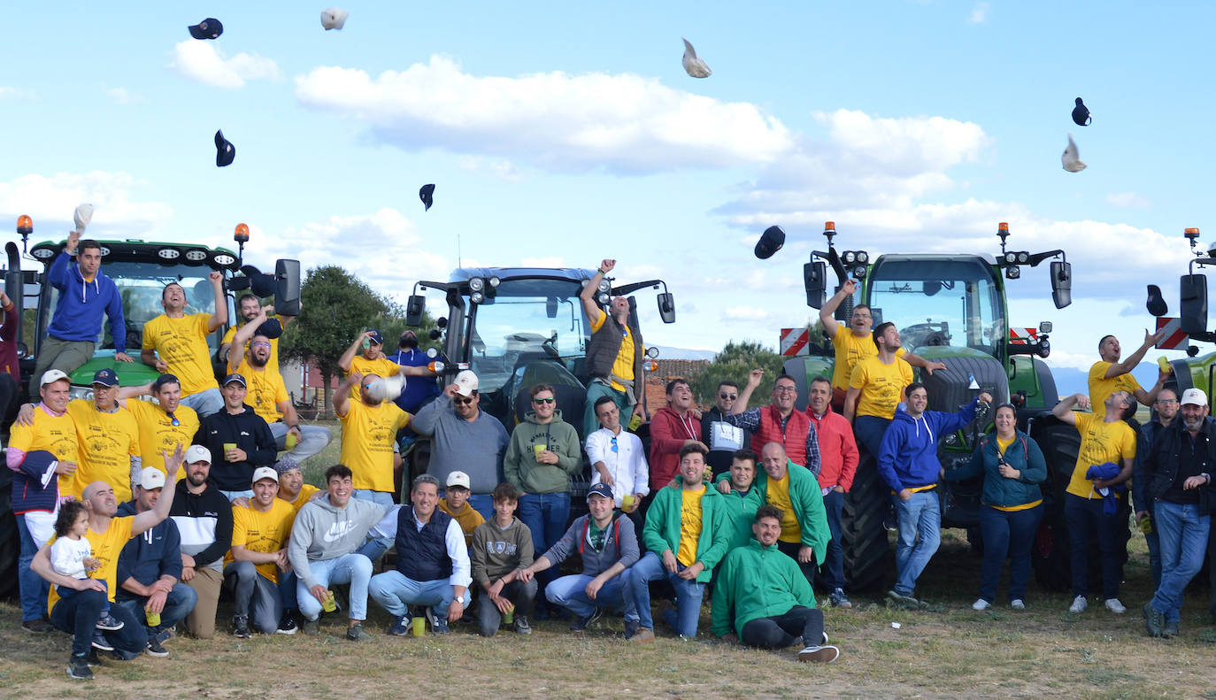 Concurso de habilidad con el tractor en Escarabajosa de Cabezas