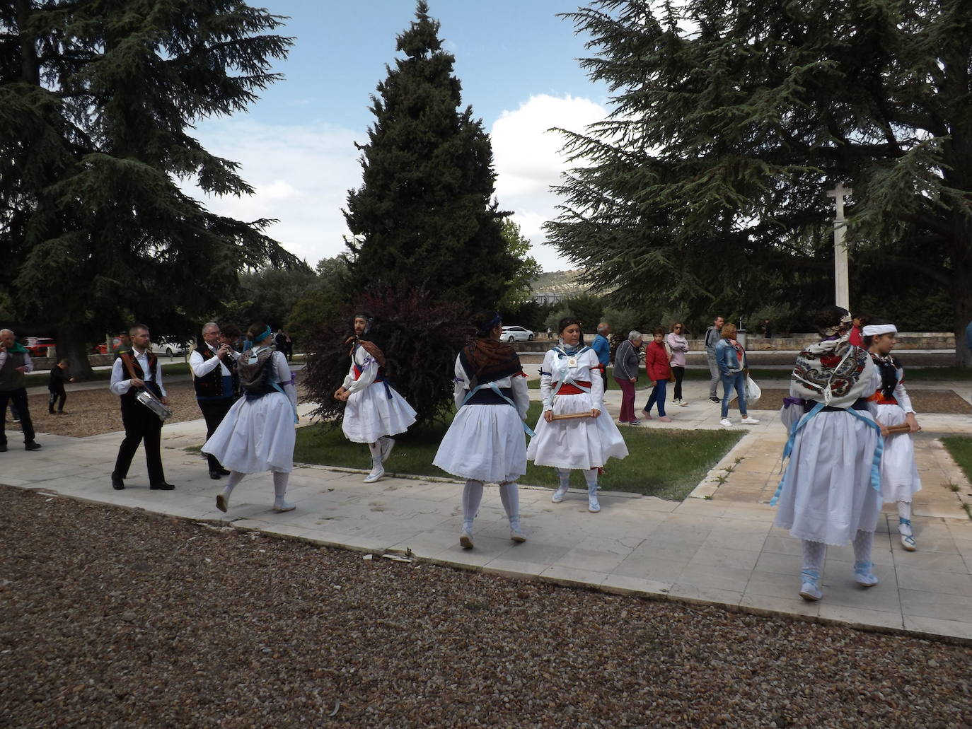 A San Isidro solo hay un camino en Dueñas