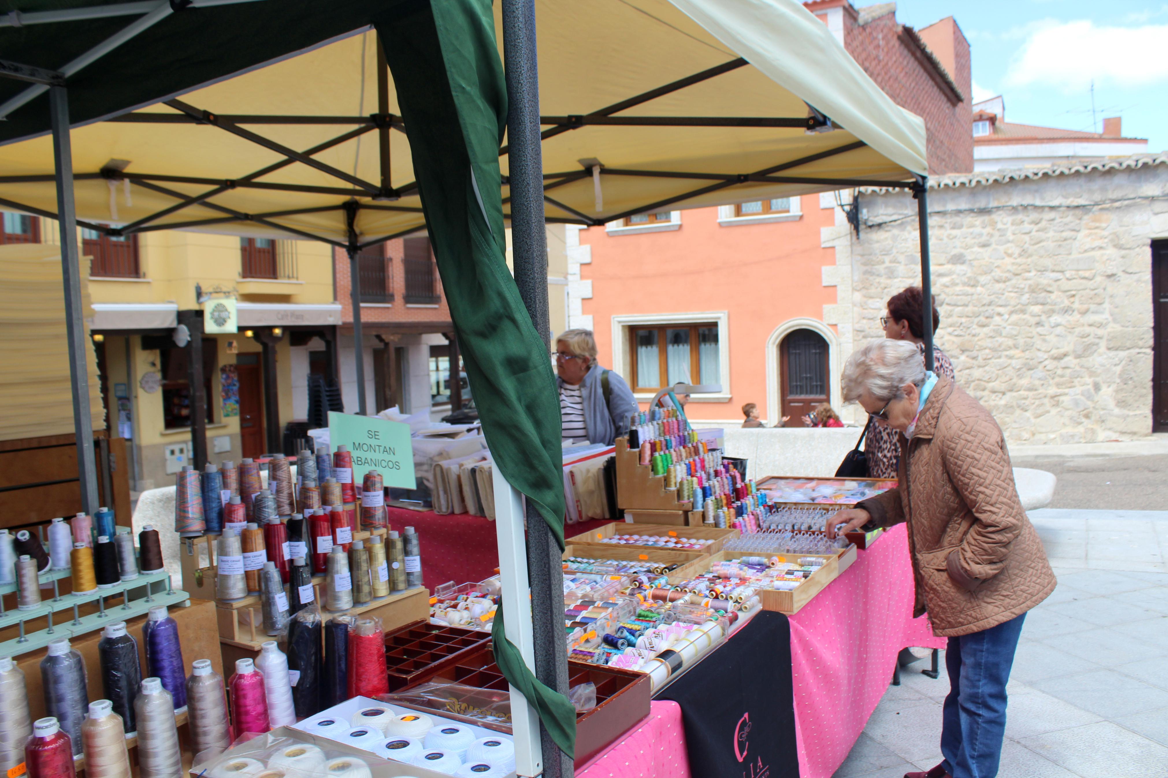 Baltanás presume de artesanía textil