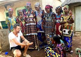 Christian Dehugo, durante el rodaje de 'Maaté. La mamá de África'.