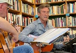 Ángel Rey, durante un concierto.