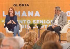 Intervención de Gloria Lomana, en una charla moderada por Carlos Aganzo, en la Cúpula del Milenio.