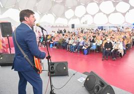 Concierto de Alfonso Pahino en la Cúpula del Milenio.