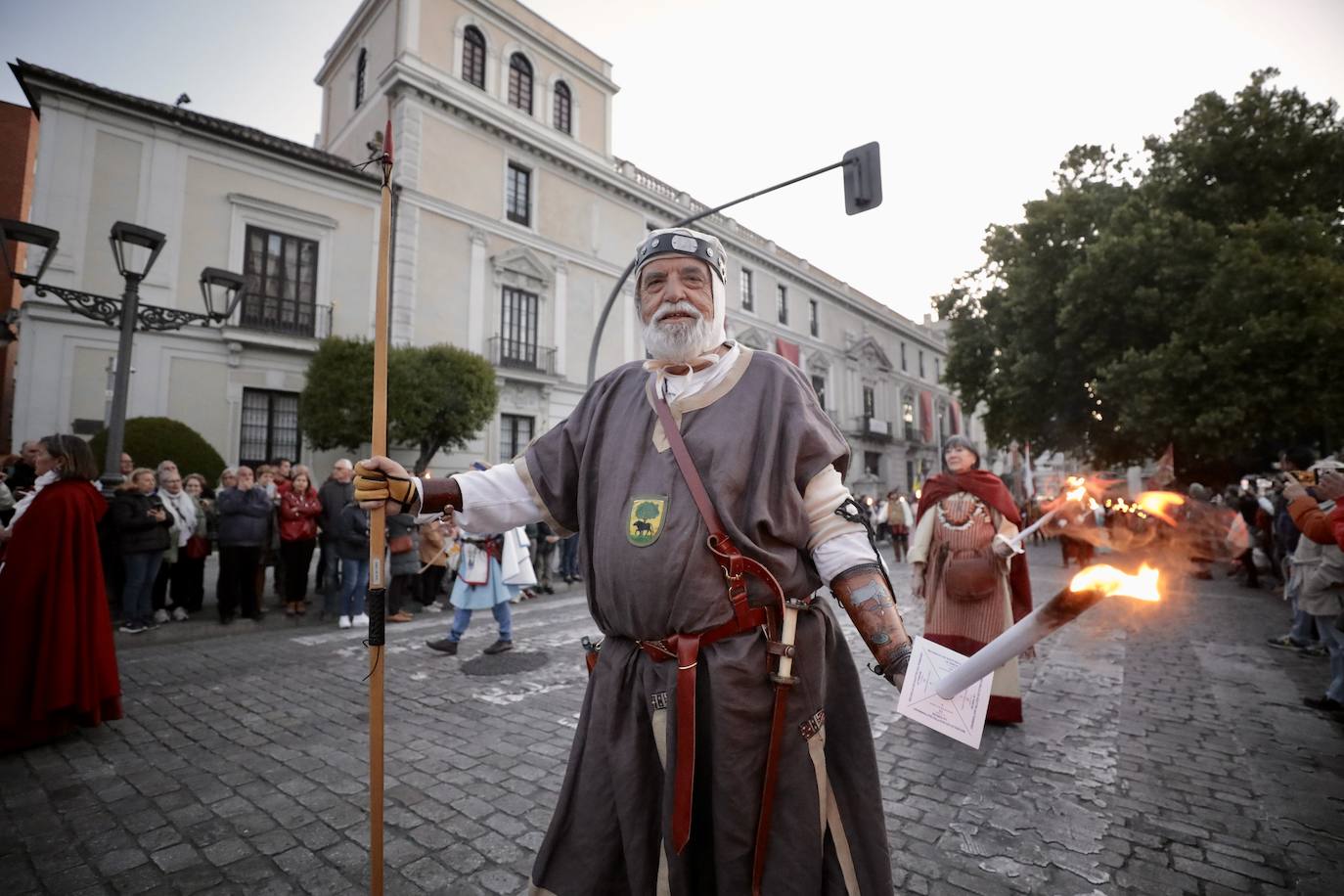 Desfile de antorchas por el quinto centenario del Palacio Real de Valladolid