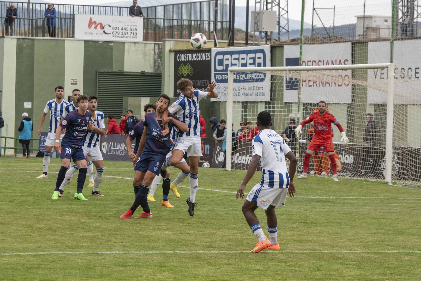 Empate sin goles entre Segoviana y Recreativo