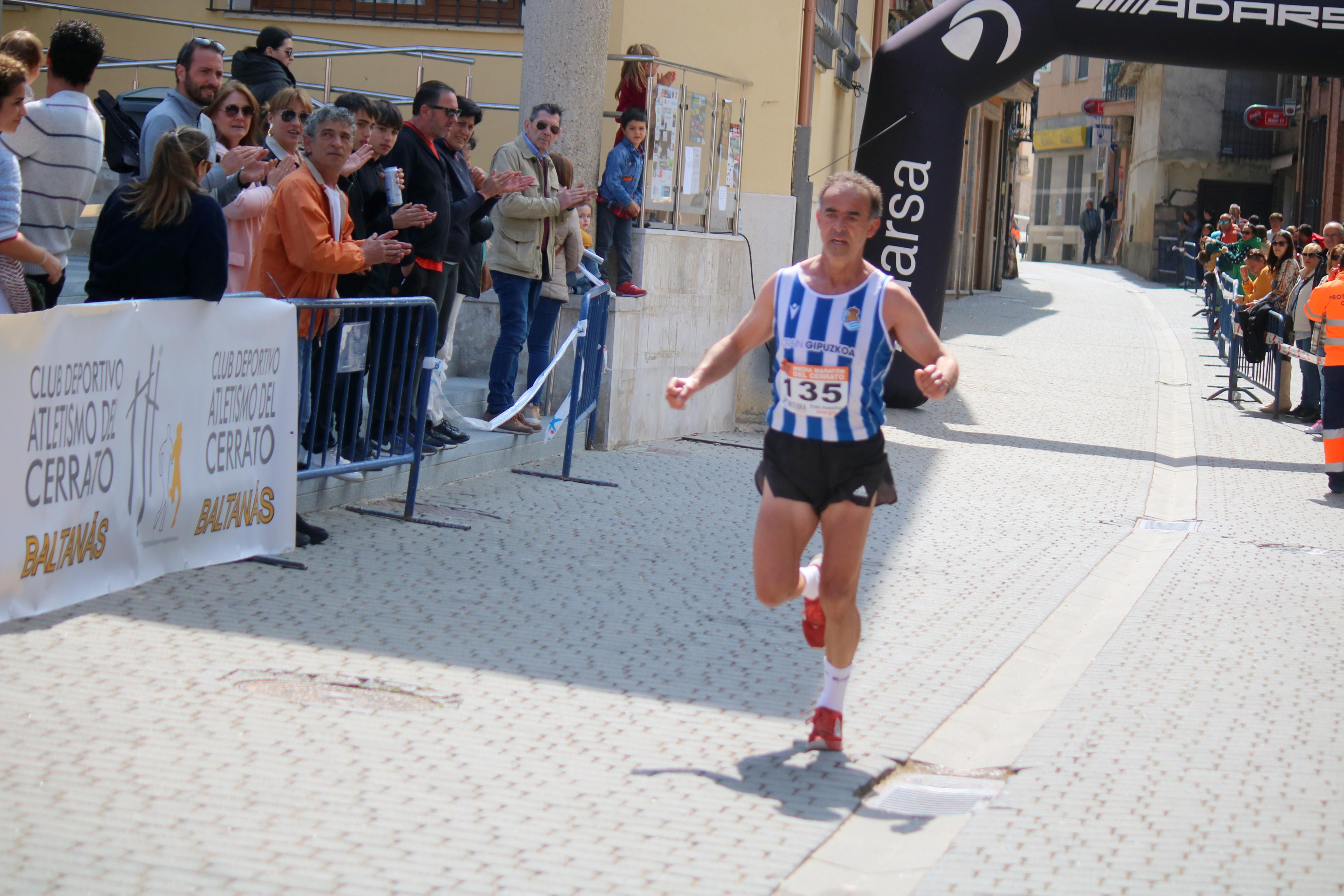 Javier Sangrador y Marta Medina reinan en la XXXVII Media Maratón del Cerrato