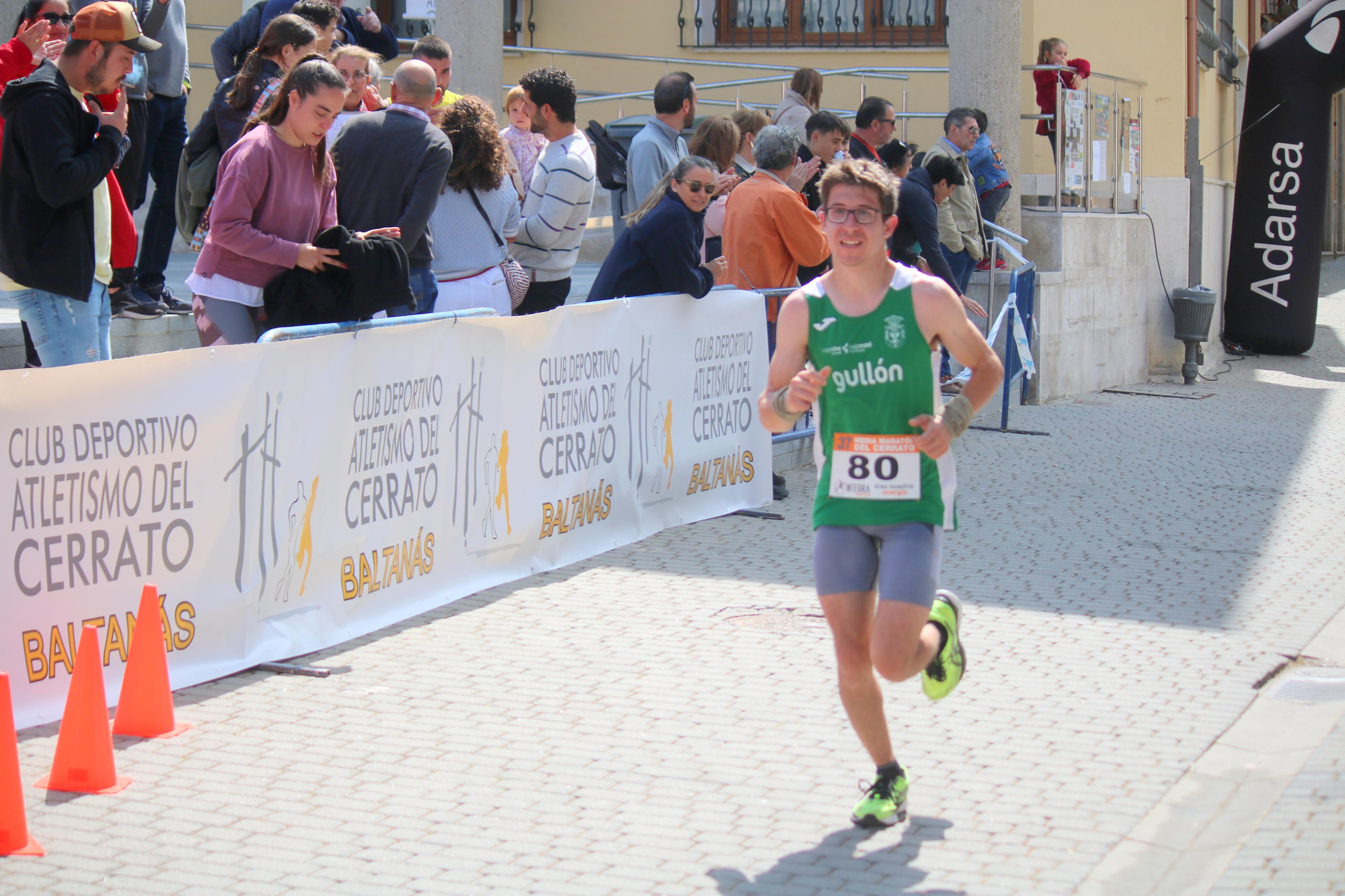Javier Sangrador y Marta Medina reinan en la XXXVII Media Maratón del Cerrato