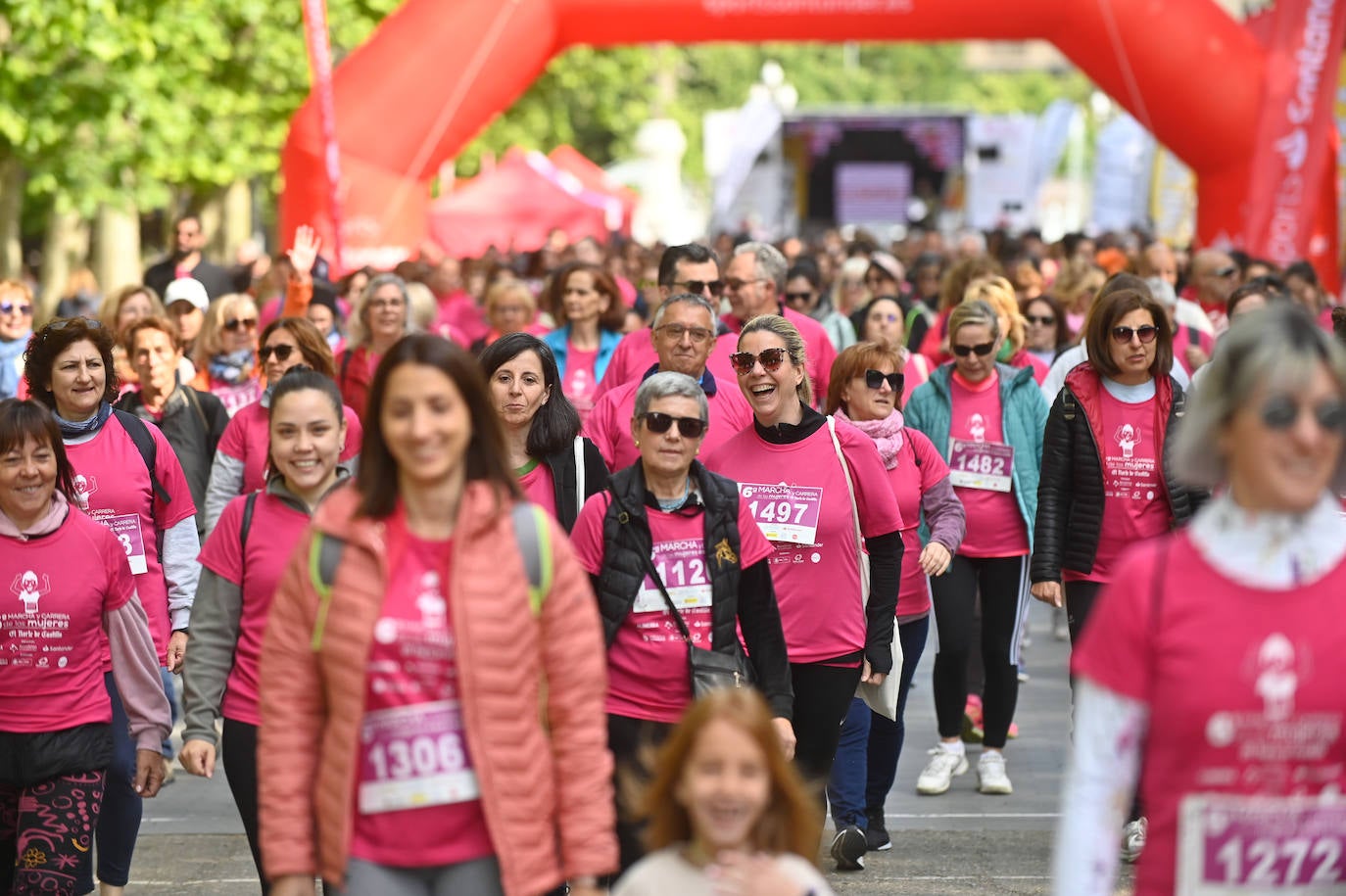 La VI Marcha y Carrera de las Mujeres toma Valladolid (y II)