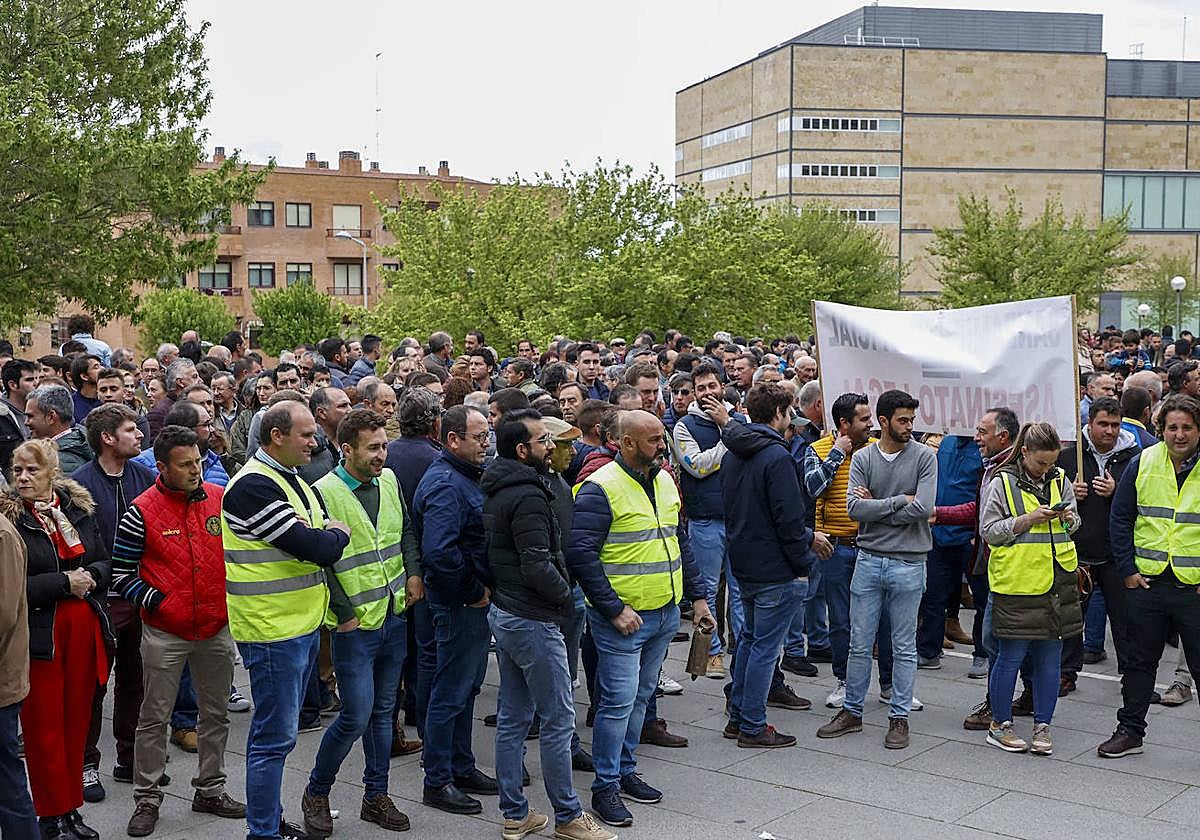 Una de las protestas organizada por el colectivo Unión por la Ganadería recientemente en Salamanca.