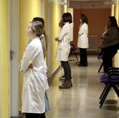 Actores se hacen pasar por enfermos para examinar a 188 estudiantes de Medicina