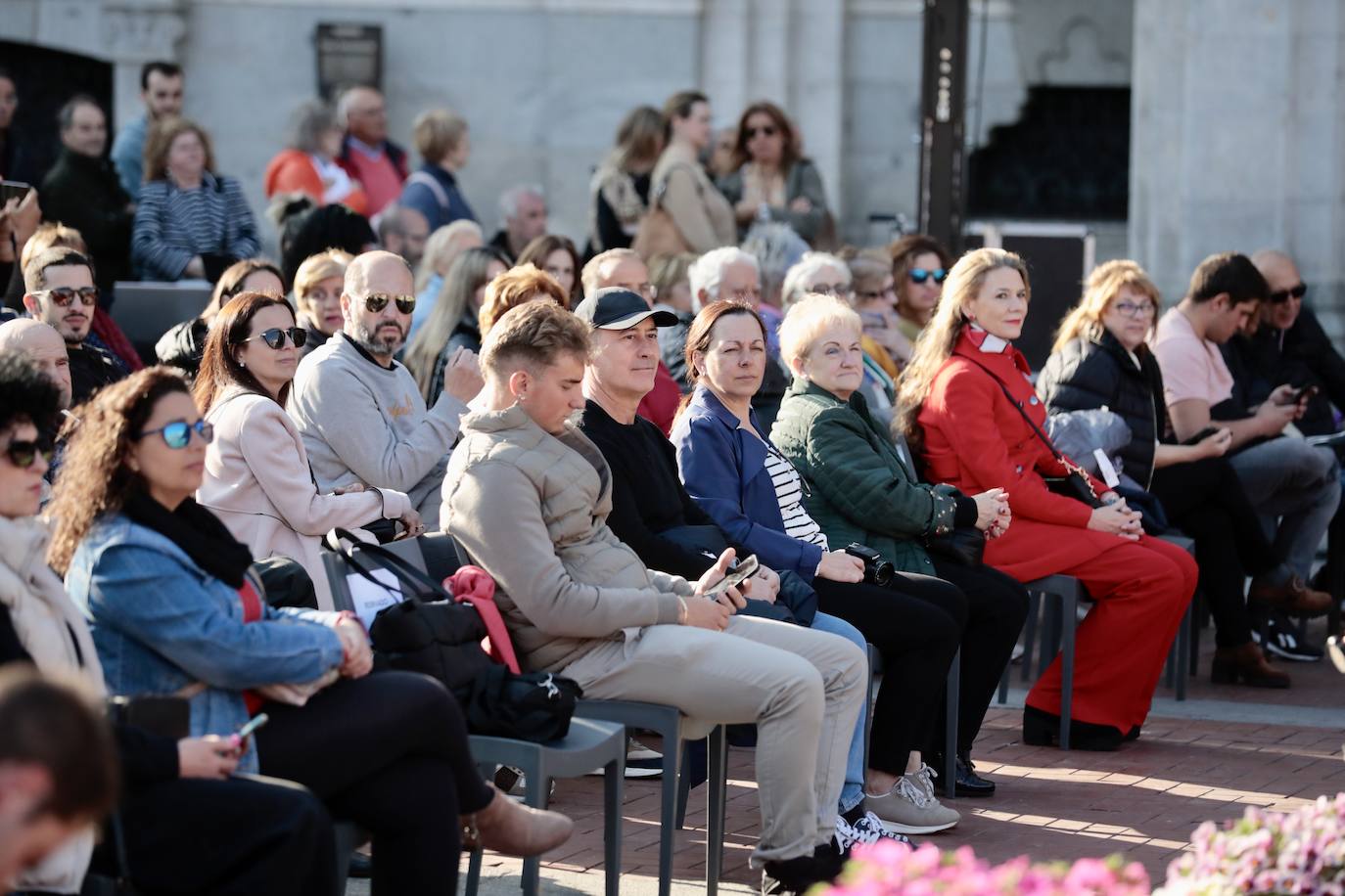 Así fue el desfile de moda en la pasarela de la Plaza Mayor de Valladolid