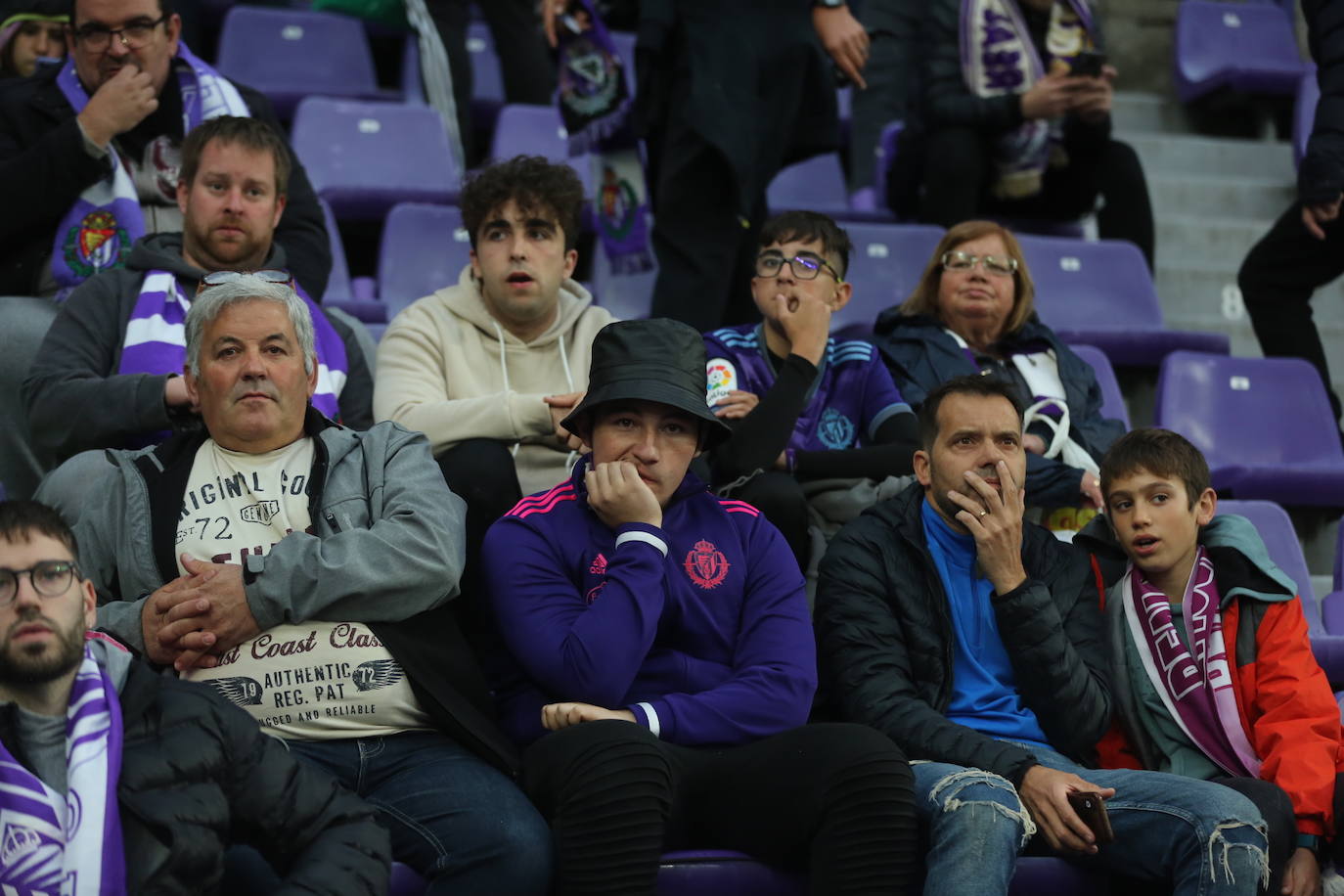 Búscate en la grada del José Zorrilla (1/4)