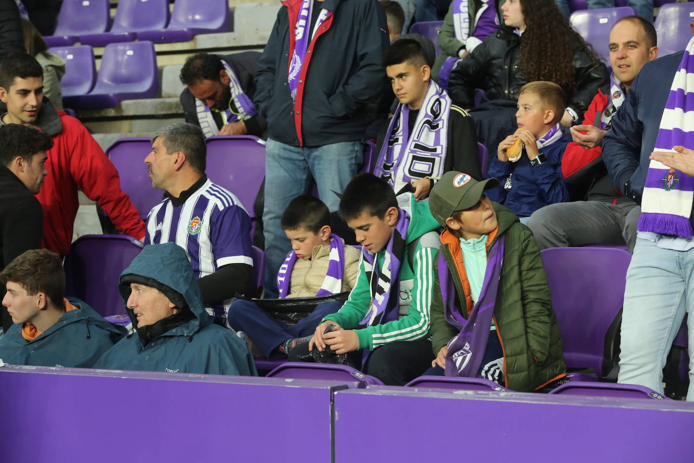 Búscate en la grada del José Zorrilla (2/4)