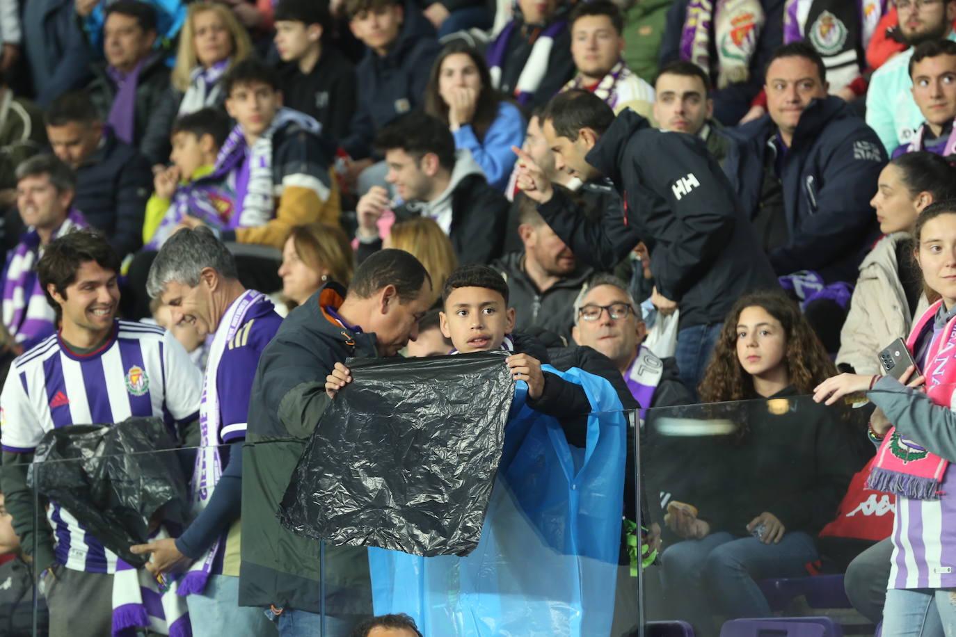 Búscate en la grada del José Zorrilla (3/4)