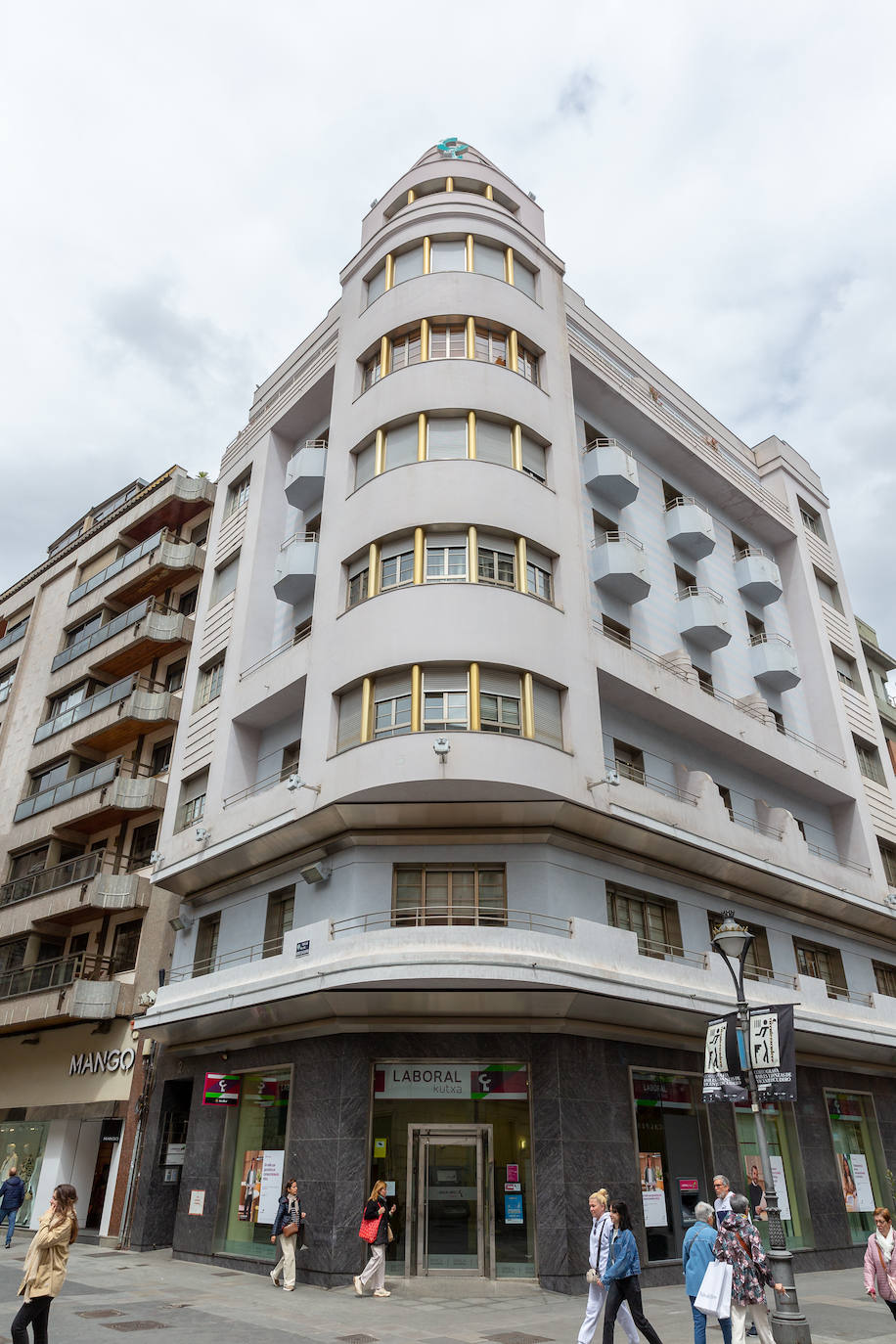 Un paseo por la calle Santiago