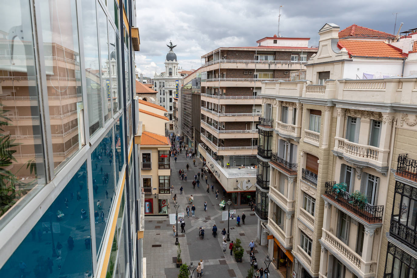 Un paseo por la calle Santiago