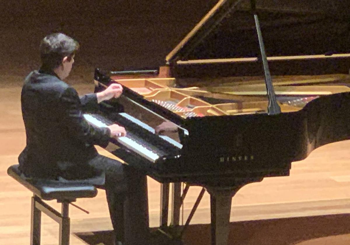 Javier Perianes, ayer en la sala de cámara del Miguel Delibes.