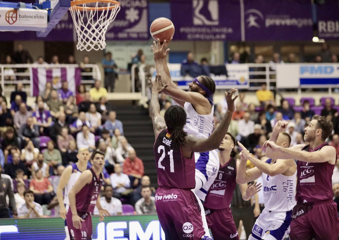 Las imágenes de la victoria del Real Valladolid Baloncesto