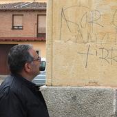 Realizan pintadas en los sillares de la iglesia de San Lorenzo