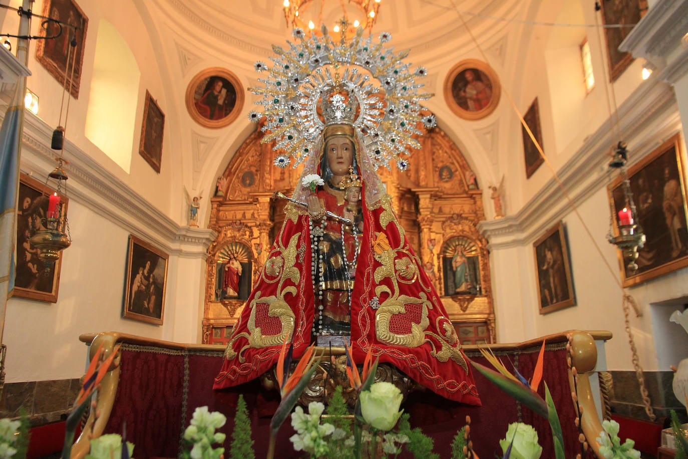 Fervor por la Virgen del Bustar