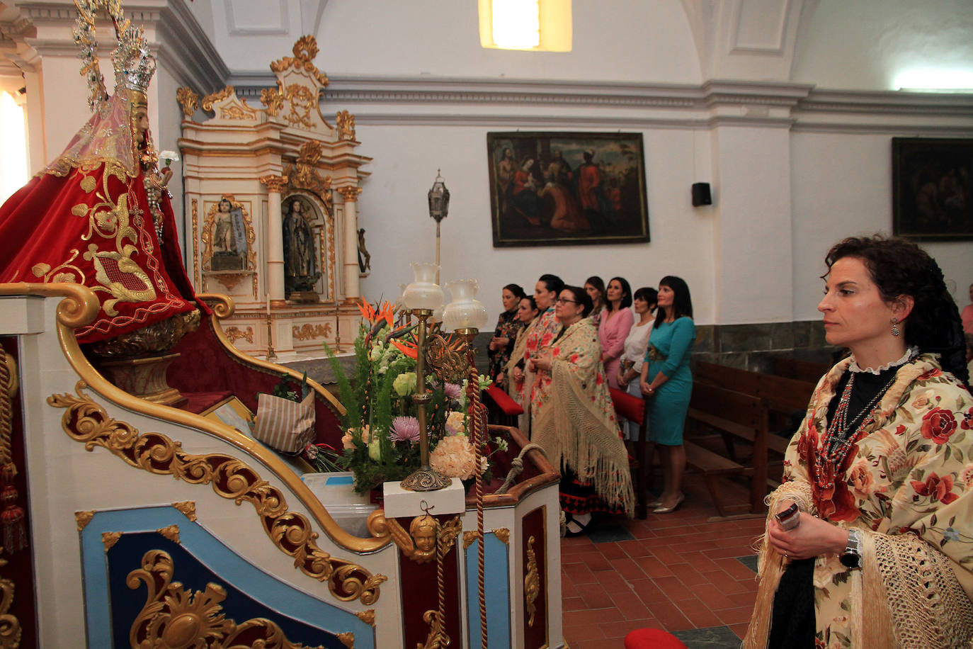 Fervor por la Virgen del Bustar