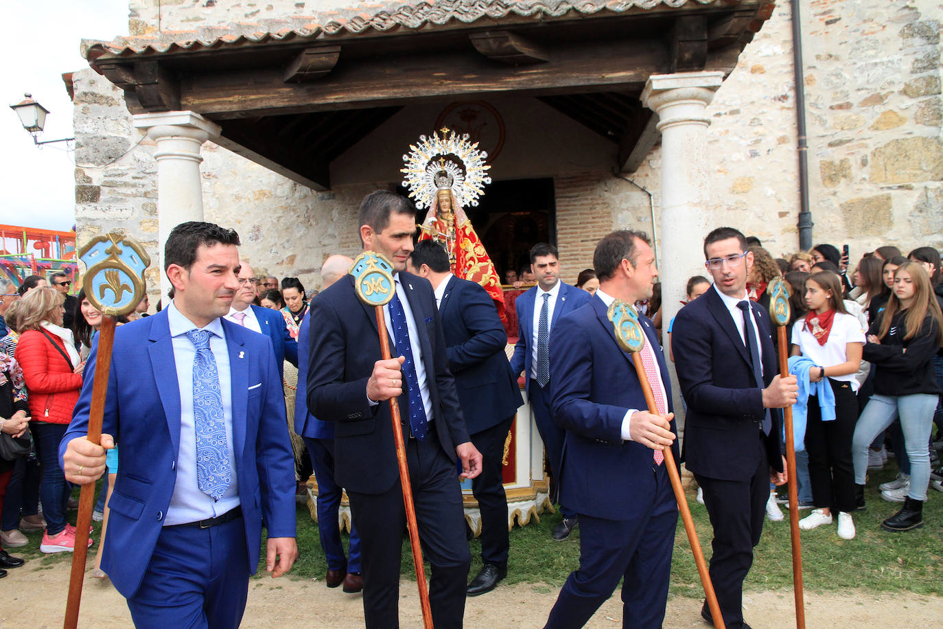 Fervor por la Virgen del Bustar