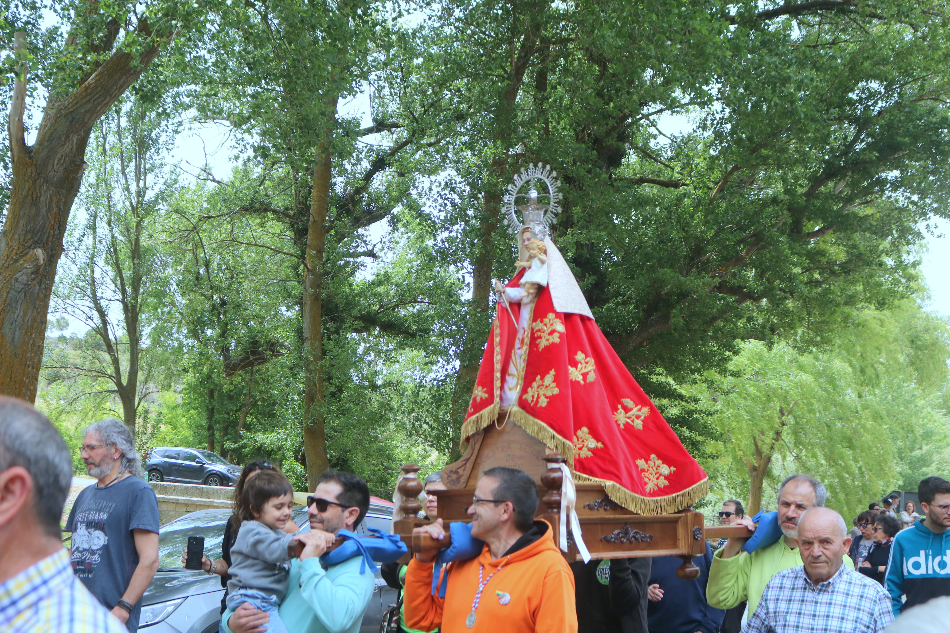 Antigüedad danza en honor a la Virgen de Garón