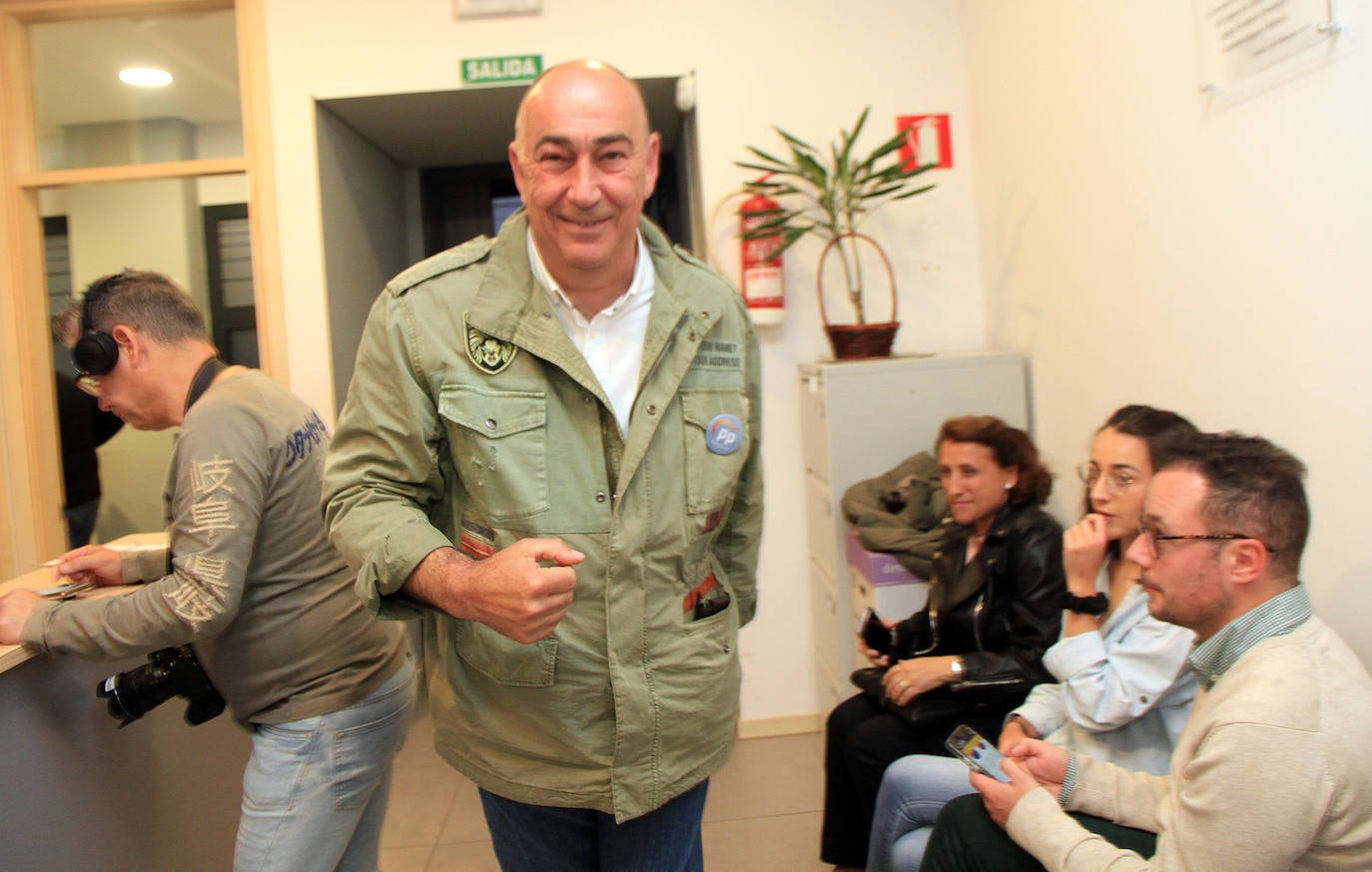 Noche electoral en las sedes de los partidos en Segovia