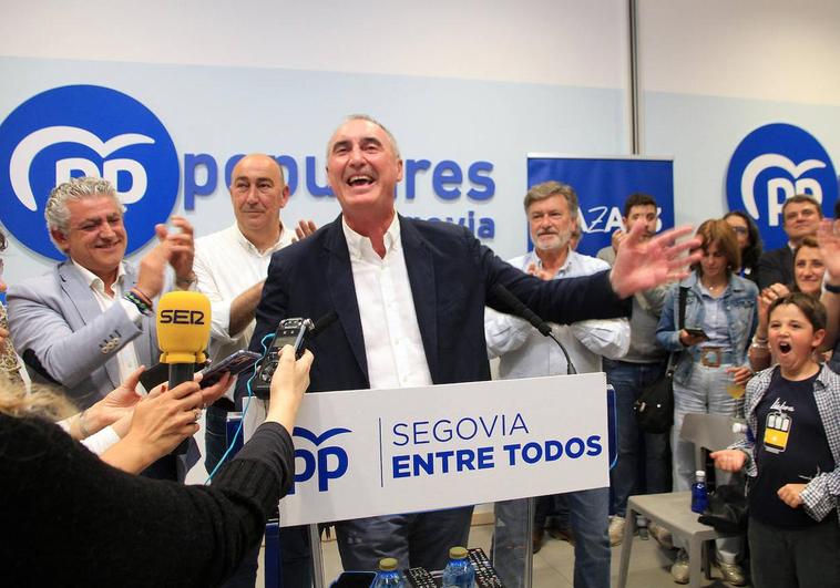 José Mazarías, durante su primera intervención pública tras conocer el resultado de las elecciones.