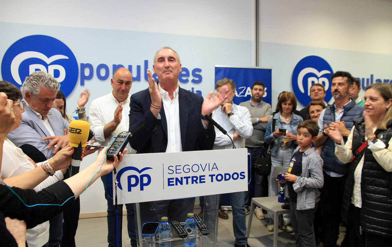 Noche electoral en las sedes de los partidos en Segovia