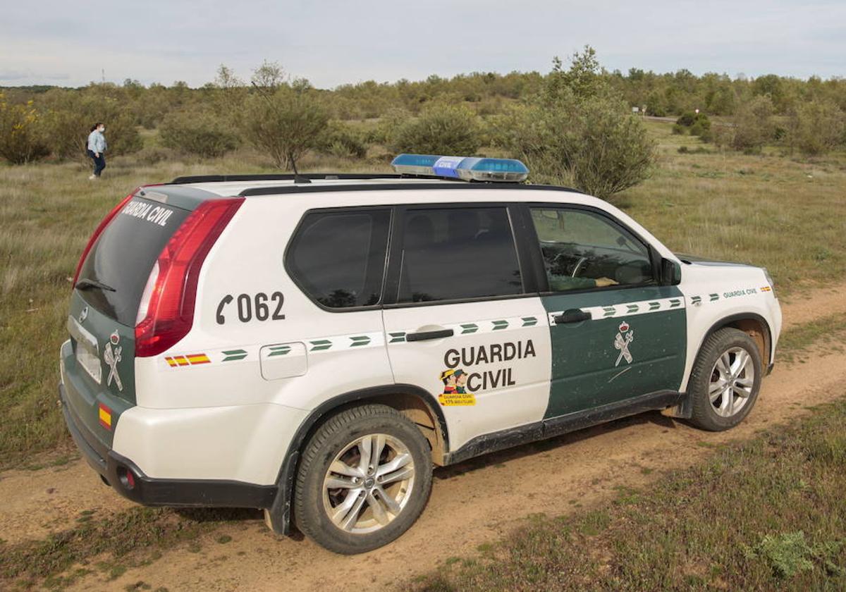 Fuerzan las puertas del garaje en una vivienda unifamiliar de Tariego