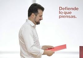 Luis Tudanca comparece tras la reunión de la Ejecutiva autonómica del PSOE.