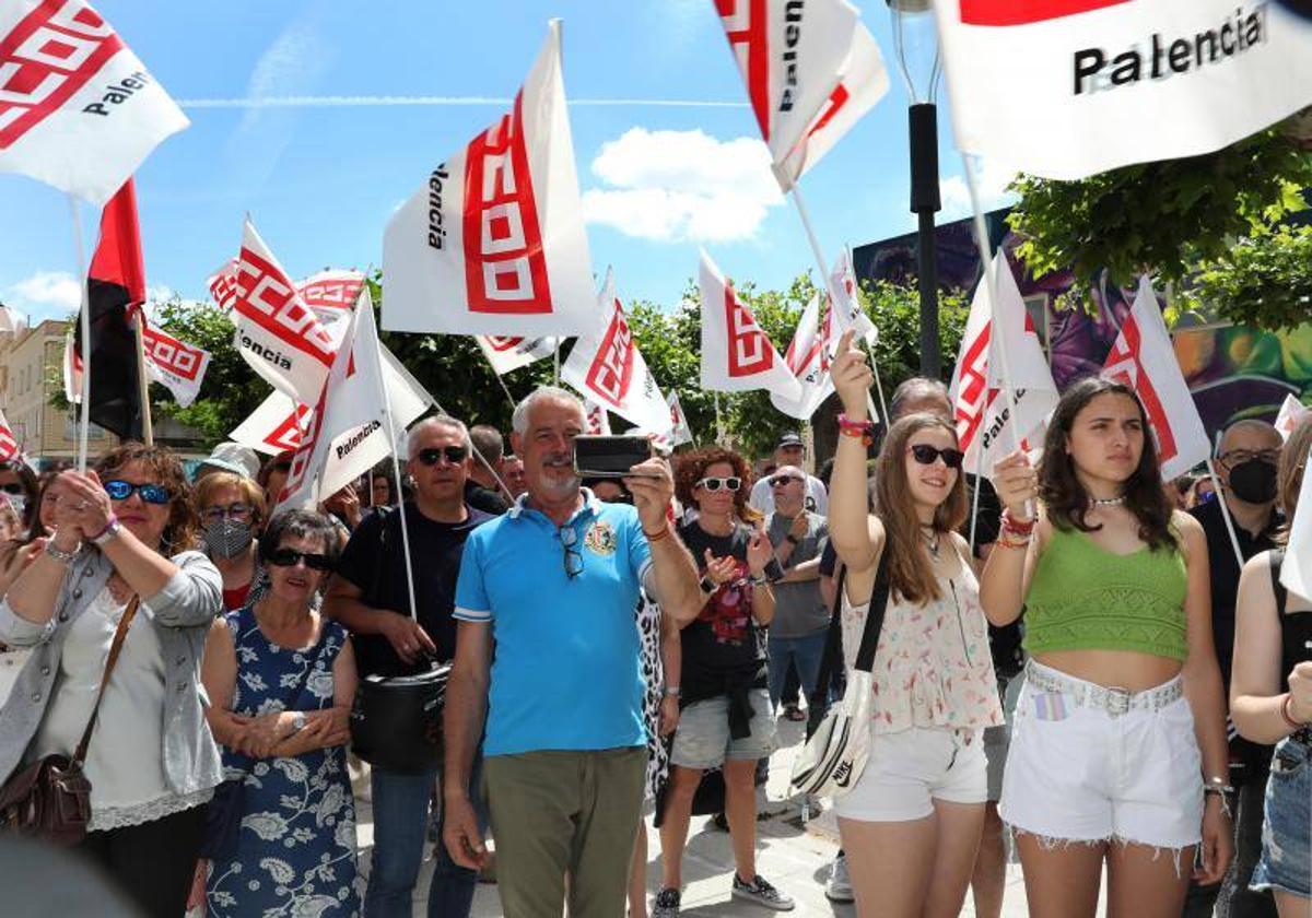 Concentración contra el cierre de Siro en Venta de Baños en junio del año pasado.