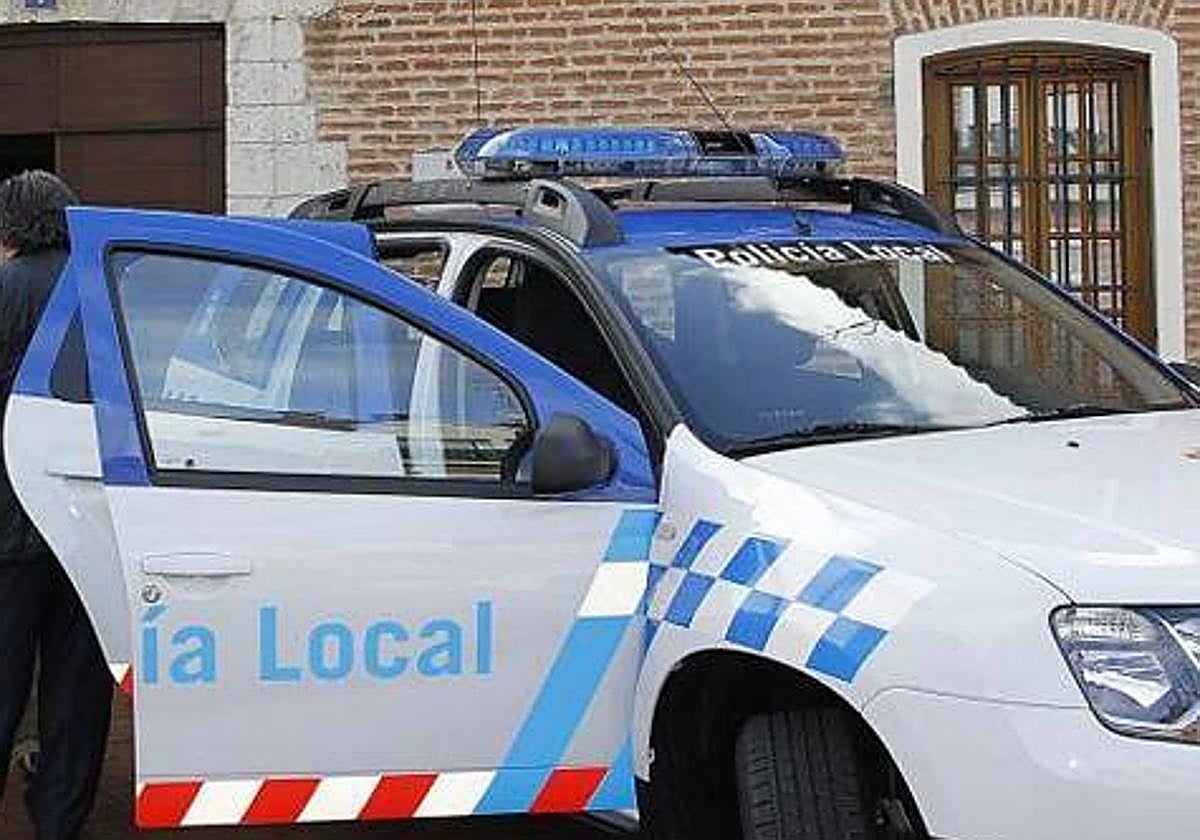 Un vehículo de la Policía Local, en una imagen de archivo.