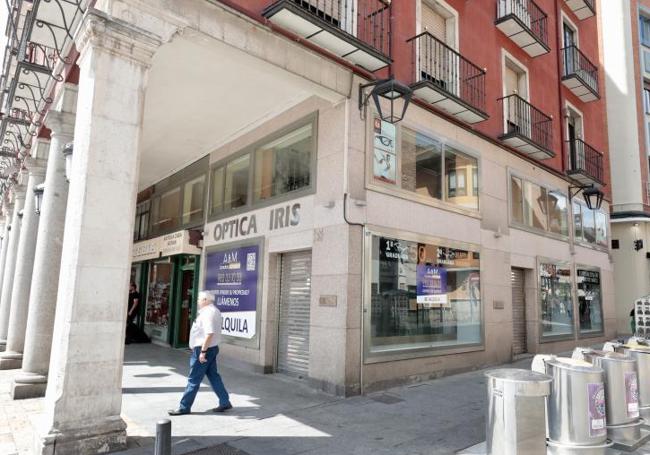 El local de la óptica Iris acogerá un gastrobar.