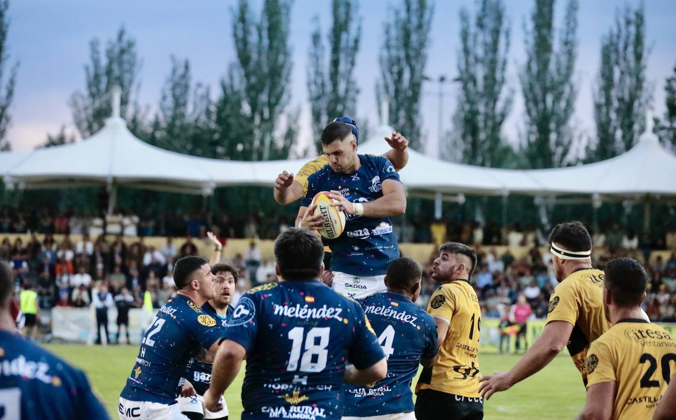 La final entre el VRAC y el Recoletas Burgos, en imágenes