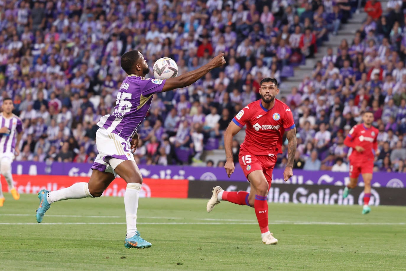 Las imágenes de la primera parte del Real Valladolid