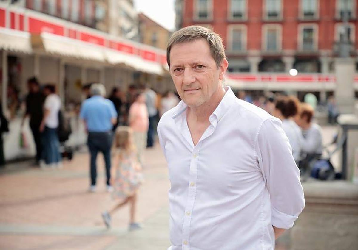 Ignacio Martínez de Pisón, en la Feria del Libro de Valladolid.