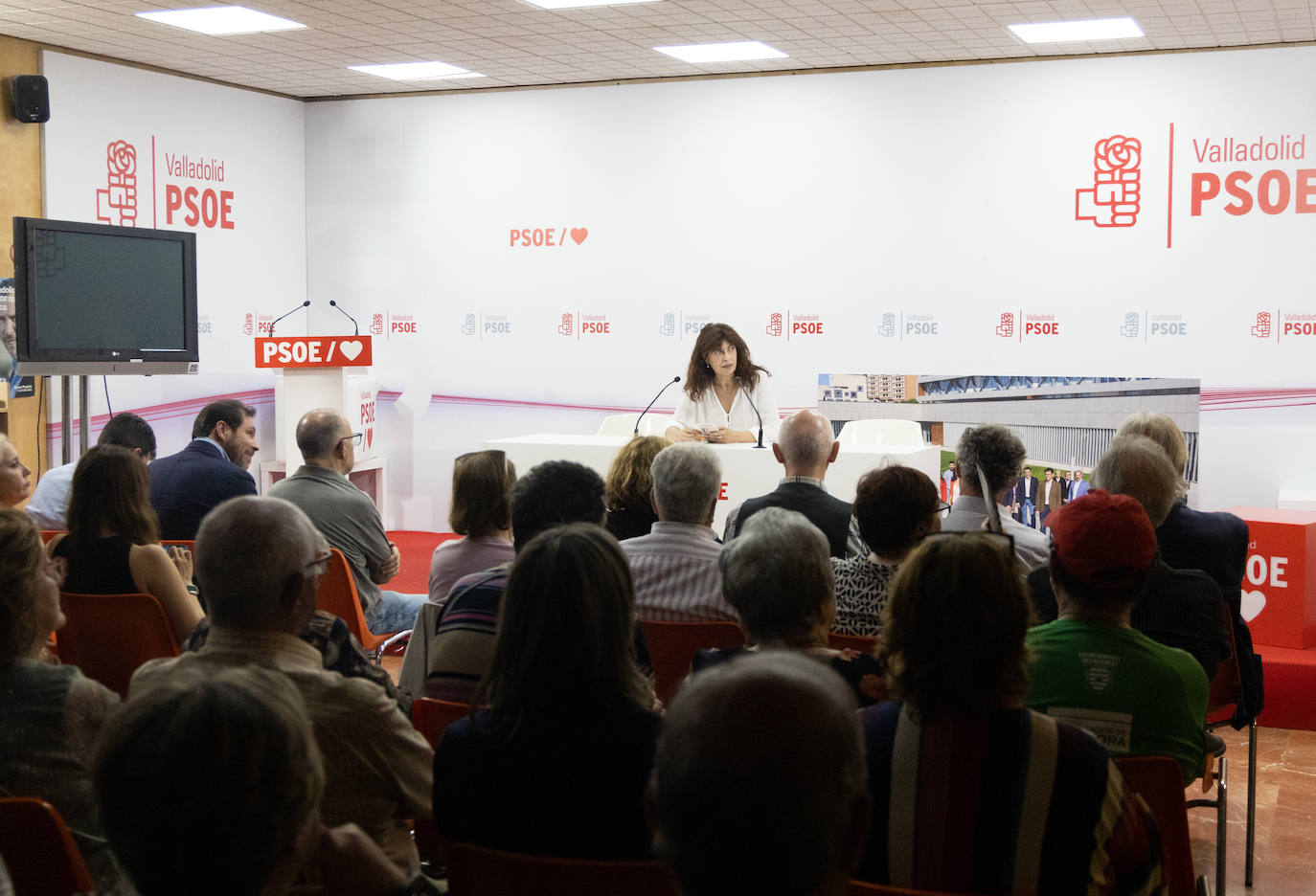 La asamblea del PSOE de Valladolid, en imágenes