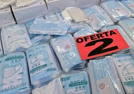 Les piden cárcel por liarse a bastonazos por la mascarilla en pandemia