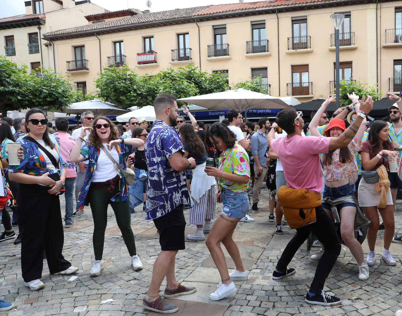 La animación del Sonora invade plazas y calles