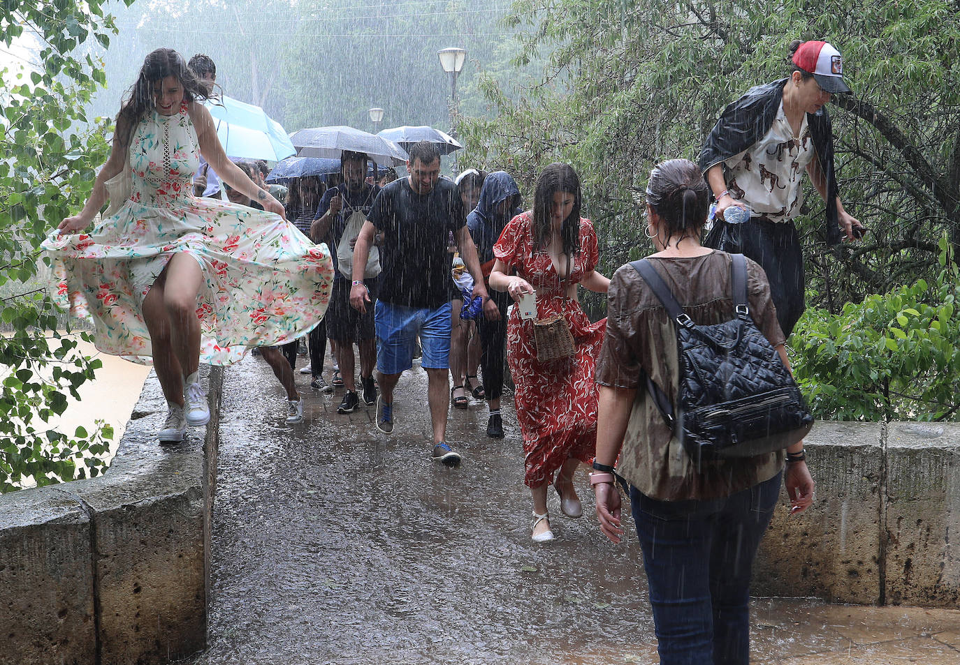 La lluvia cierra un exitoso festival musical