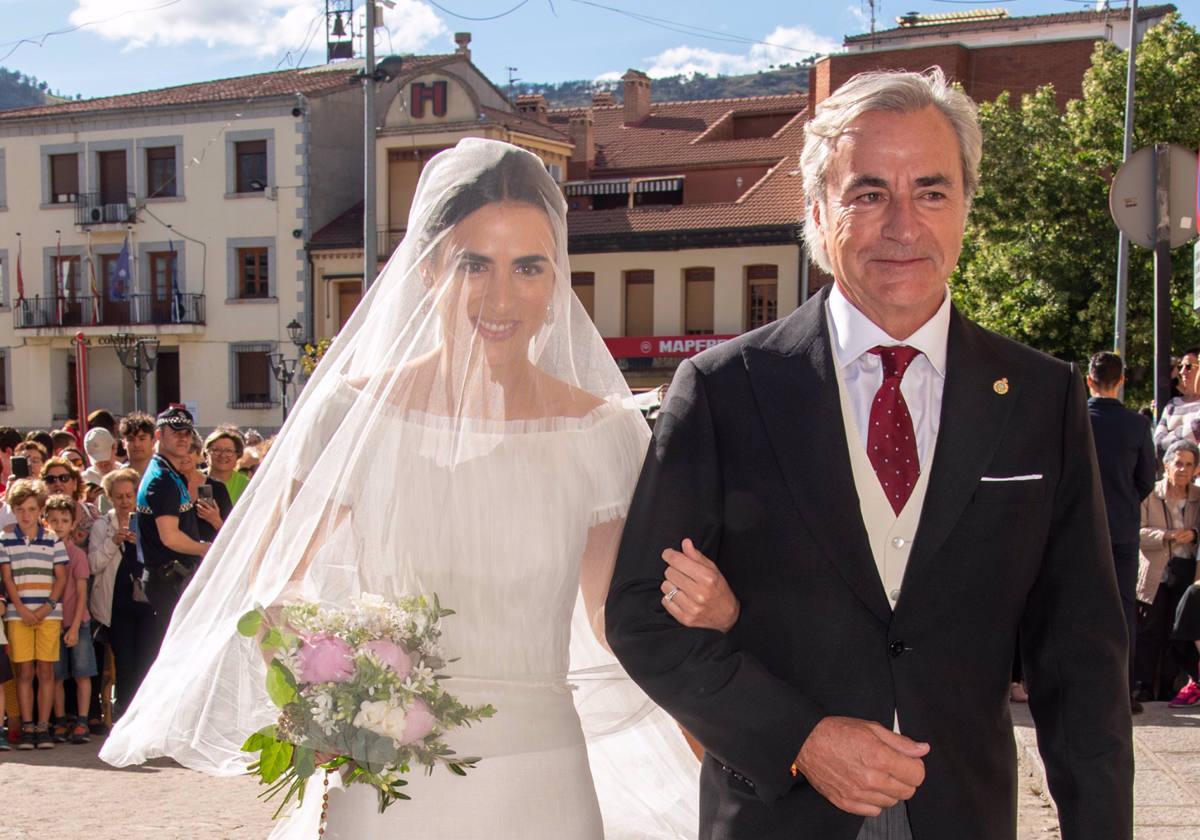 Carlos Sainz lleva al altar a su hija Blanca.