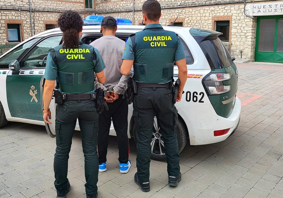 Detención del vecino de Cuéllar, presunto autor de los robos en la villa.