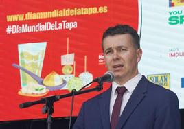 El ministro de Industria, Héctor Gómez, este viernes en el Festival de la Tapa de Valladolid.