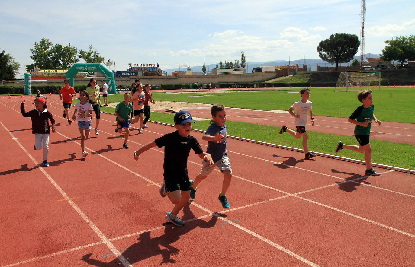 Girathón solidario en las pistas de atletismo