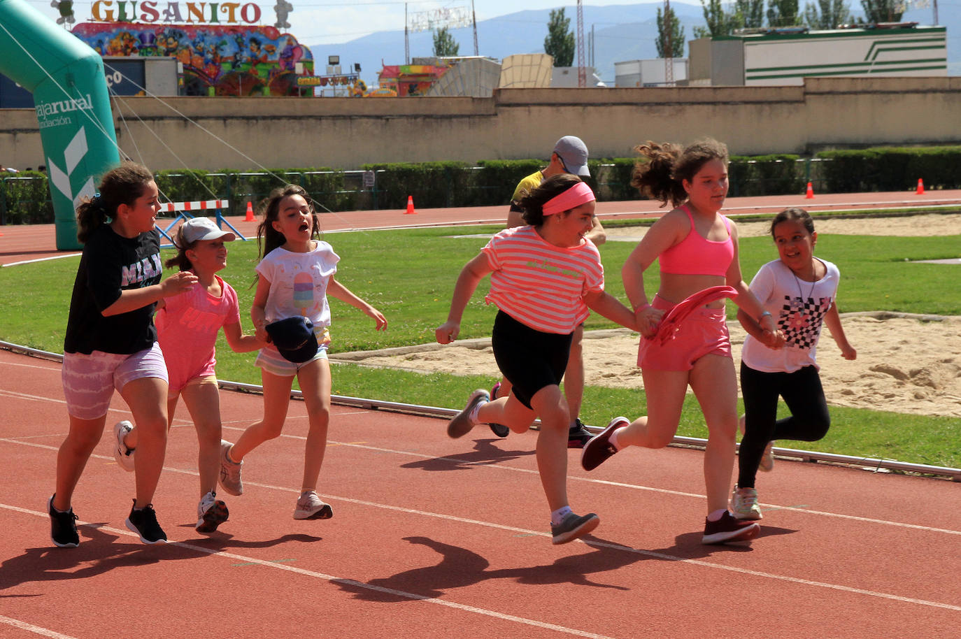 Girathón solidario en las pistas de atletismo