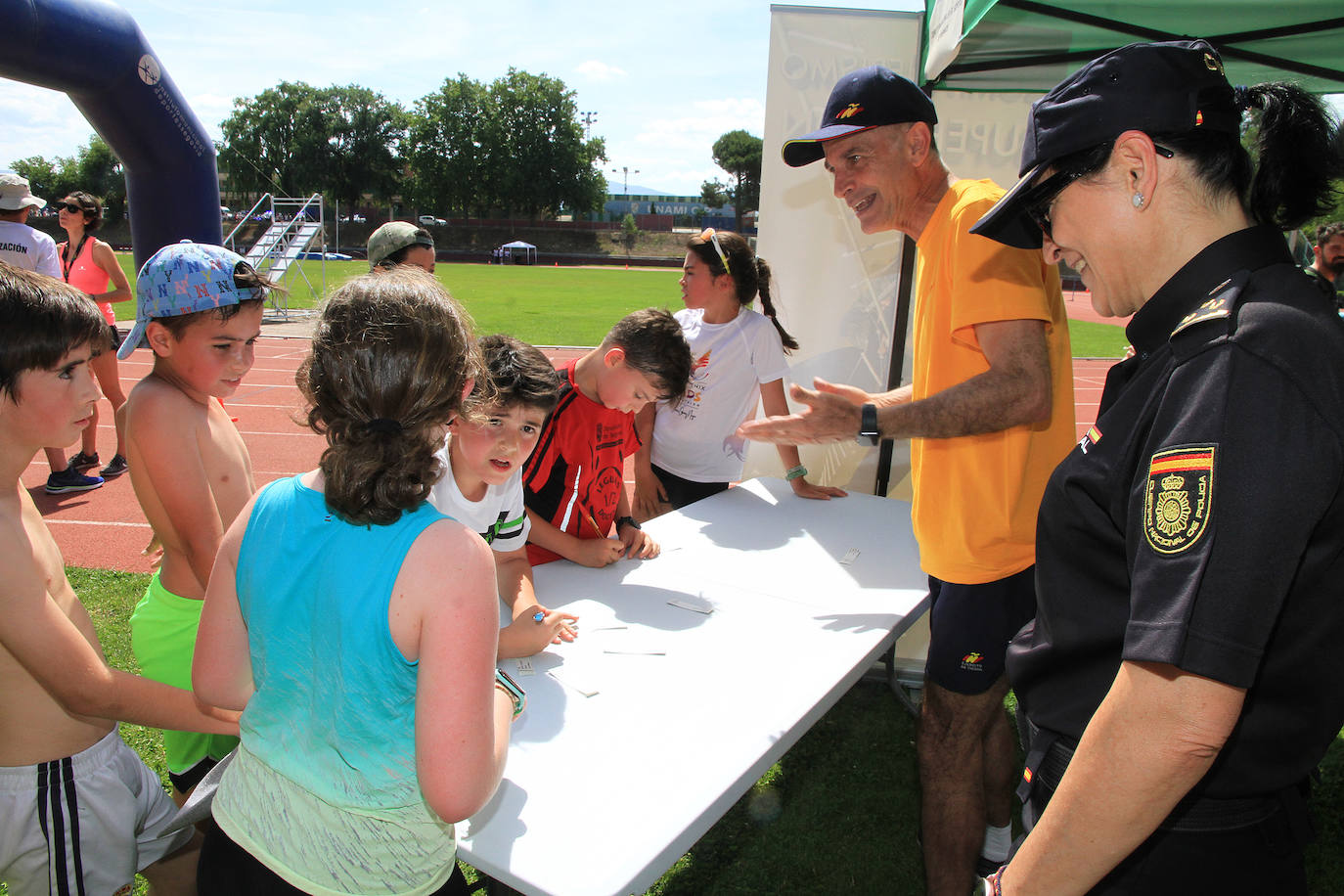 Girathón solidario en las pistas de atletismo