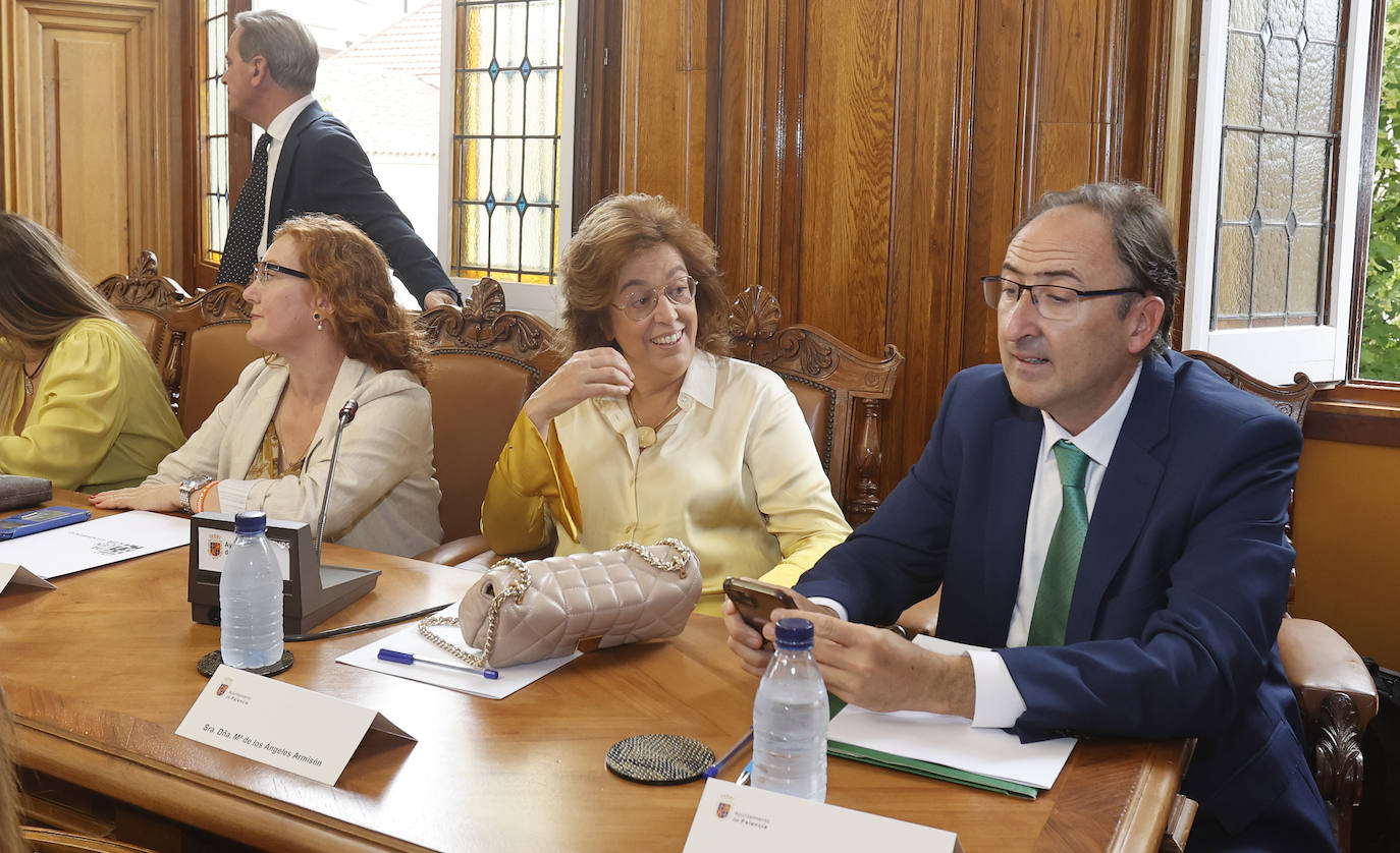 Saludos y felicitaciones en la nueva corporación de Palencia